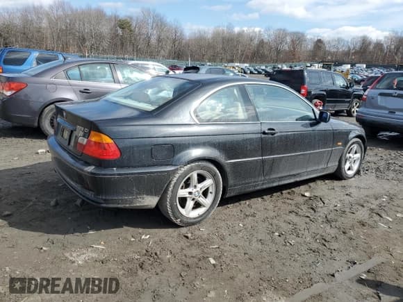 ✅ 2002 BMW 3 Series 325Ci • VIN: WBABN33422PG56186 • Лот: 46341735. Опубликован ранее на Copart с пробегом 112 510 миль. Бесплатный доступ к архиву аукционных продаж из США и подробный отчёт об истории автомобиля на DreamBid. Изображение 3.