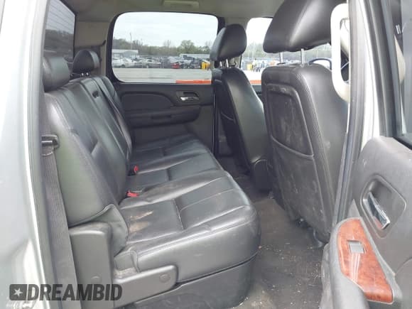 ✅ 2013 GMC Sierra 1500 SLT • VIN: 3GTP2WE70DG378399 • Lot: 41991446. Listed on IAAI with 177,716 mi. Free auction sales archive from the USA and detailed vehicle history report at DreamBid. Image 8.