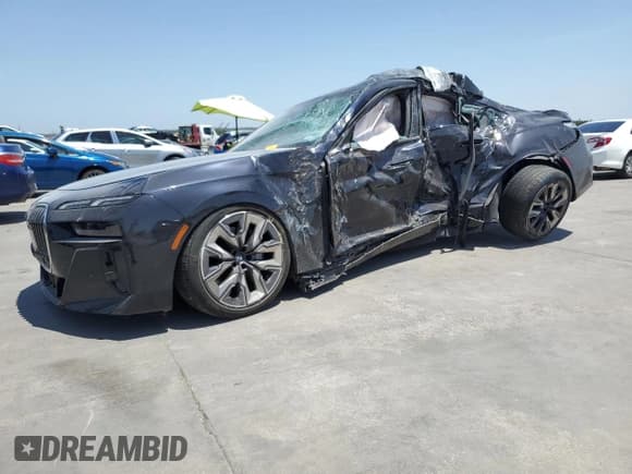 ✅ 2023 BMW 7 Series 740i • VIN: WBA23EH07PCL47297 • Лот: 60743543. Опубликован ранее на Copart с пробегом Не указан. Бесплатный доступ к архиву аукционных продаж из США и подробный отчёт об истории автомобиля на DreamBid. Изображение 1.