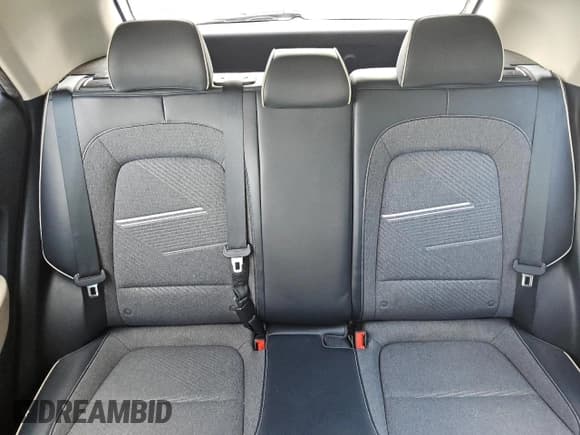 ✅ 2021 Hyundai Venue SEL • VIN: KMHRC8A38MU088277 • Lot: 89126655. Listed on Copart with 72,392 mi. Free auction sales archive from the USA and detailed vehicle history report at DreamBid. Image 10.