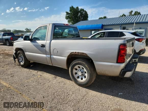 2007 Chevrolet Silverado 1500 Work Truck with VIN 3GCEC14VX7G192011, listed as a Copart auction lot 62880815 with Not provided miles and Salvage title. Bid and sale history available at DreamBid. Image 2.