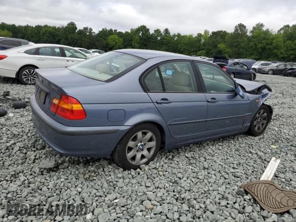 ✅ 2002 BMW 3 Series 325i • VIN: WBAET37432NG79243 • Lot: 58827565. Wystawiony na Copart z przebiegiem 169 028 mil. Bezpłatny archiwum sprzedaży aukcyjnych z USA i szczegółowy raport historii pojazdu na DreamBid. Zdjęcie 3.