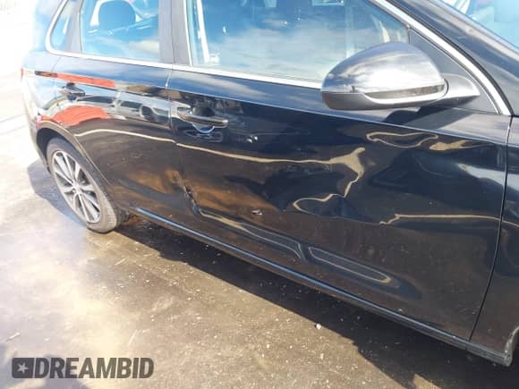 2018 Hyundai Elantra с VIN KMHH35LE4JU018182, выставлен на аукционе IAAI как лот 43061030 с пробегом 85 421 миль миль и . История ставок и продаж доступна на DreamBid. Изображение 17.