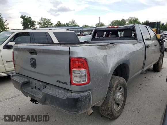 ✅ 2024 Ram 2500 Tradesman • VIN: 3C6UR5HJ2RG190059 • Lot: 64948825. Wystawiony na Copart z przebiegiem 25 822 mil. Bezpłatny archiwum sprzedaży aukcyjnych z USA i szczegółowy raport historii pojazdu na DreamBid. Zdjęcie 3.