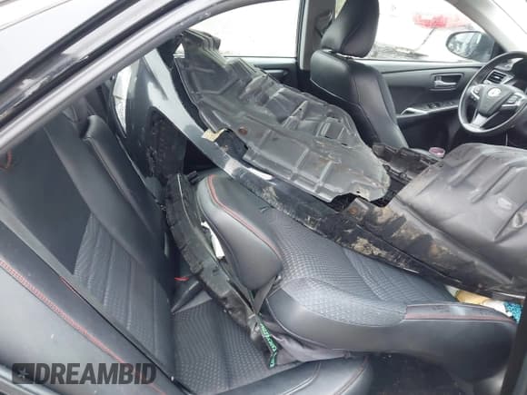 ✅ 2015 Toyota Camry XLE • VIN: 4T1BF1FK9FU069790 • Лот: 43433003. Опубликован ранее на IAAI с пробегом 159 740 миль. Бесплатный доступ к архиву аукционных продаж из США и подробный отчёт об истории автомобиля на DreamBid. Изображение 8.