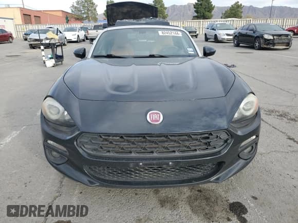 ✅ 2017 FIAT 124 Spider Classica • VIN: JC1NFAEK1H0107572 • Лот: 82452144. Опубликован ранее на Copart с пробегом 98 954 миль. Бесплатный доступ к архиву аукционных продаж из США и подробный отчёт об истории автомобиля на DreamBid. Изображение 5.