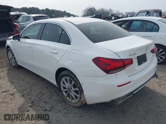 ✅ 2019 Mercedes-Benz A 220 • VIN: WDD3G4EB6KW020804 • Лот: 41731423. Опубликован ранее на IAAI с пробегом 57 311 миль. Бесплатный доступ к архиву аукционных продаж из США и подробный отчёт об истории автомобиля на DreamBid. Изображение 3.
