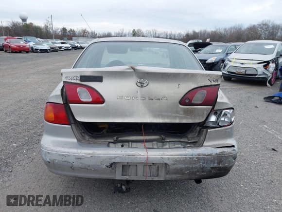 ✅ 1999 Toyota Corolla VE • VIN: 2T1BR12E1XC128924 • Lot: 43671058. Listed on IAAI with 270,679 mi. Free auction sales archive from the USA and detailed vehicle history report at DreamBid. Image 16.