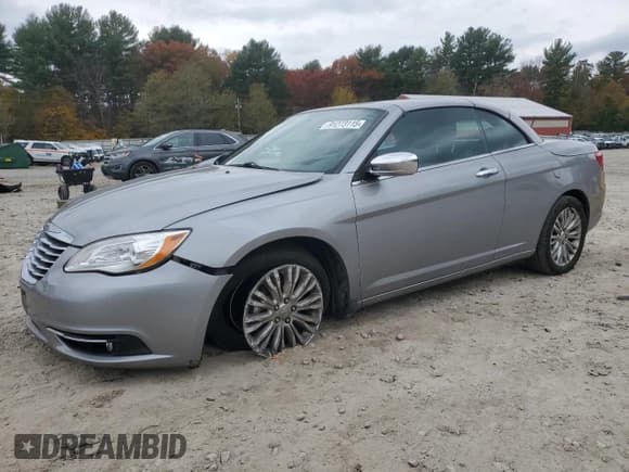 ✅ 2014 Chrysler 200 Limited • VIN: 1C3BCBFG1EN153470 • Лот: 91273115. Опубликован ранее на Copart с пробегом 55 219 миль. Бесплатный доступ к архиву аукционных продаж из США и подробный отчёт об истории автомобиля на DreamBid. Изображение 1.