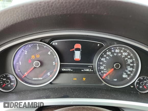 ✅ 2012 Volkswagen Touareg Sport • VIN: WVGEK9BP4CD010702 • Лот: 80647995. Опубликован ранее на Copart с пробегом 106 070 миль. Бесплатный доступ к архиву аукционных продаж из США и подробный отчёт об истории автомобиля на DreamBid. Изображение 9.