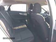 ✅ 2024 Kia Forte LXS • VIN: 3KPF24AD2RE796154 • Lot: 43650618. Wystawiony na IAAI z przebiegiem 46 584 mil. Bezpłatny archiwum sprzedaży aukcyjnych z USA i szczegółowy raport historii pojazdu na DreamBid. Zdjęcie 8.