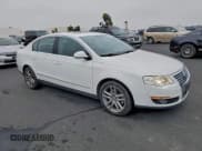 ✅ 2008 Volkswagen Passat 2.0T • VIN: WVWEK73C38P040350 • Lot: 96008595. Wystawiony na Copart z przebiegiem 109 187 mil. Bezpłatny archiwum sprzedaży aukcyjnych z USA i szczegółowy raport historii pojazdu na DreamBid. Zdjęcie 4.