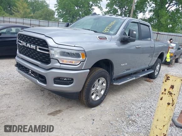 ✅ 2024 Ram 2500 Big Horn • VIN: 3C6UR5DJ1RG186140 • Lot: 42244804. Listed on IAAI with 18,907 mi. Free auction sales archive from the USA and detailed vehicle history report at DreamBid. Image 16.