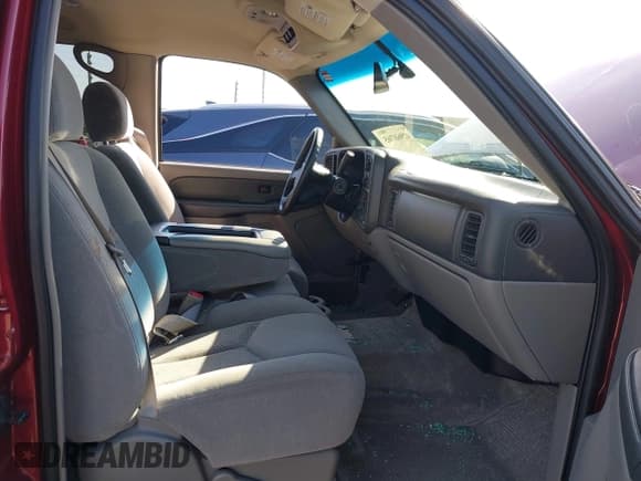 ✅ 2003 Chevrolet Tahoe LS • VIN: 1GNEC13V93R303831 • Lot: 42968765. Listed on IAAI with 22,741 mi. Free auction sales archive from the USA and detailed vehicle history report at DreamBid. Image 5.