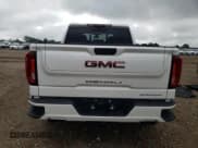 ✅ 2021 GMC Sierra 1500 Denali • VIN: 3GTU9FELXMG140426 • Лот: 69291145. Опубликован ранее на Copart с пробегом 32 350 миль. Бесплатный доступ к архиву аукционных продаж из США и подробный отчёт об истории автомобиля на DreamBid. Изображение 6.