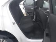 ✅ 2015 Chevrolet Equinox LT • VIN: 2GNFLFEKXF6372161 • Lot: 43703138. Wystawiony na IAAI z przebiegiem 169 277 mil. Bezpłatny archiwum sprzedaży aukcyjnych z USA i szczegółowy raport historii pojazdu na DreamBid. Zdjęcie 8.