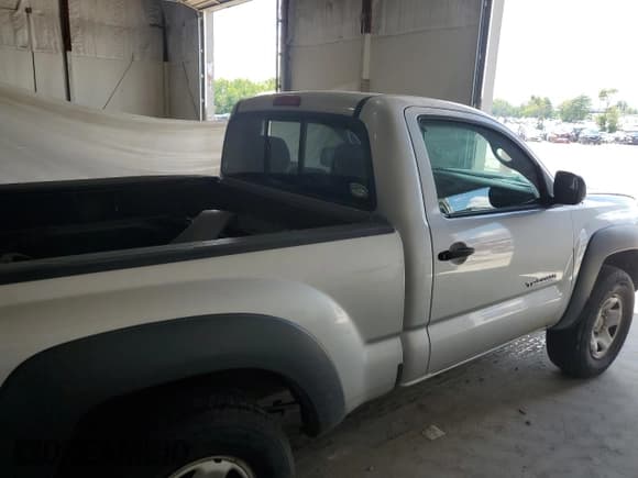 ✅ 2008 Toyota Tacoma • VIN: 5TEPX42N08Z536047 • Lot: 65555345. Wystawiony na Copart z przebiegiem 282 019 mil. Bezpłatny archiwum sprzedaży aukcyjnych z USA i szczegółowy raport historii pojazdu na DreamBid. Zdjęcie 10.