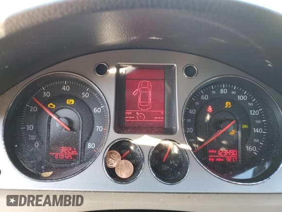 ✅ 2009 Volkswagen Passat Komfort • VIN: WVWXK93C19E078001 • Лот: 87533095. Опубликован ранее на Copart с пробегом 123 490 миль. Бесплатный доступ к архиву аукционных продаж из США и подробный отчёт об истории автомобиля на DreamBid. Изображение 9.