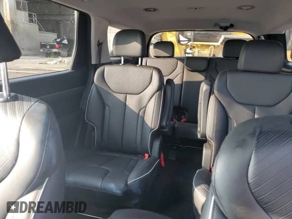2023 Hyundai Palisade XRT с VIN KM8R3DGE1PU574841, выставлен на аукционе Copart как лот 64822714 с пробегом 69 706 миль миль и Списание • Salvage title. История ставок и продаж доступна на DreamBid. Изображение 10.