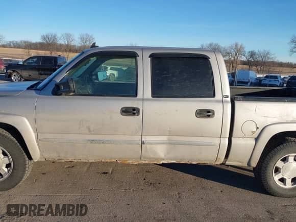 2006 GMC Sierra 1500 SLE1 с VIN 2GTEK13T461191298, выставлен на аукционе IAAI как лот 41453426 с пробегом 179 858 миль миль и . История ставок и продаж доступна на DreamBid. Изображение 18.