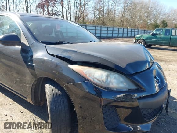 ✅ 2013 Mazda 3 i SV • VIN: JM1BL1TF4D1764570 • Lot: 43820862. Listed on IAAI with 171,826 mi. Free auction sales archive from the USA and detailed vehicle history report at DreamBid. Image 6.