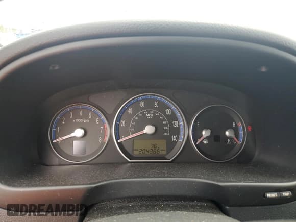 ✅ 2007 Hyundai Santa Fe GLS • VIN: 5NMSG13D77H124608 • Lot: 76696464. Listed on Copart with 204,386 mi. Free auction sales archive from the USA and detailed vehicle history report at DreamBid. Image 9.