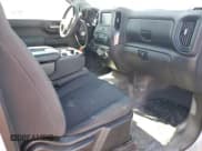 ✅ 2022 Chevrolet Silverado 1500 • VIN: 3GCNYAED0NG107715 • Лот: 45875255. Опубликован ранее на Copart с пробегом 86 590 миль. Бесплатный доступ к архиву аукционных продаж из США и подробный отчёт об истории автомобиля на DreamBid. Изображение 8.