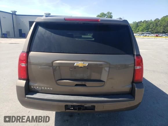 ✅ 2015 Chevrolet Suburban LS • VIN: 1GNSCHEC2FR682392 • Lot: 54833925. Listed on Copart with 156,667 mi. Free auction sales archive from the USA and detailed vehicle history report at DreamBid. Image 6.