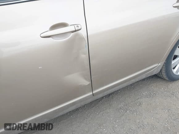 ✅ 2006 Toyota Avalon XL • VIN: 4T1BK36B66U125482 • Lot: 43337156. Listed on IAAI with 212,743 mi. Free auction sales archive from the USA and detailed vehicle history report at DreamBid. Image 14.