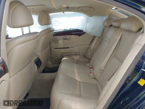 ✅ 2010 Lexus LS 460 • VIN: JTHCL5EF6A5006581 • Лот: 43250317. Опубликован ранее на IAAI с пробегом 162 673 миль. Бесплатный доступ к архиву аукционных продаж из США и подробный отчёт об истории автомобиля на DreamBid. Изображение 8.