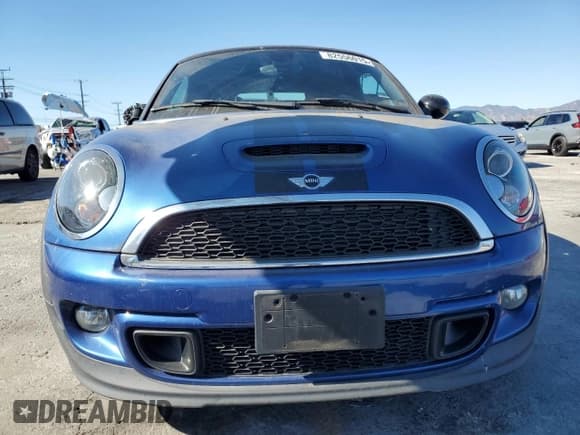 ✅ 2013 MINI Coupe S • VIN: WMWSX3C52DT409051 • Lot: 82556015. Listed on Copart with 37,969 mi. Free auction sales archive from the USA and detailed vehicle history report at DreamBid. Image 5.
