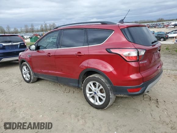 ✅ 2018 Ford Escape SE • VIN: 1FMCU9GD1JUC72707 • Lot: 47829264. Wystawiony na Copart z przebiegiem 96 341 mil. Bezpłatny archiwum sprzedaży aukcyjnych z USA i szczegółowy raport historii pojazdu na DreamBid. Zdjęcie 2.