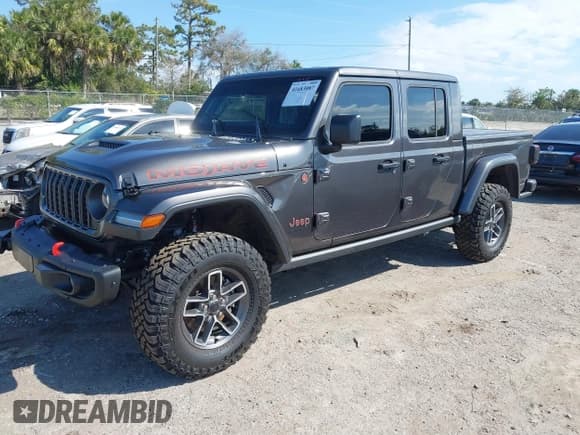 ✅ 2024 Jeep Gladiator Mojave X • VIN: 1C6JJTEGXRL123199 • Lot: 41683087. Listed on IAAI with 7,326 mi. Free auction sales archive from the USA and detailed vehicle history report at DreamBid. Image 18.
