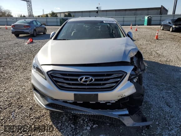 ✅ 2017 Hyundai Sonata Sport • VIN: 5NPE34AF9HH582931 • Lot: 90838595. Wystawiony na Copart z przebiegiem 70 576 mil. Bezpłatny archiwum sprzedaży aukcyjnych z USA i szczegółowy raport historii pojazdu na DreamBid. Zdjęcie 5.