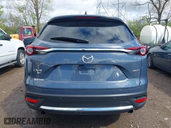 ✅ 2023 Mazda CX-9 Grand Touring • VIN: JM3TCBDY2P0636002 • Lot: 42055322. Wystawiony na IAAI z przebiegiem 35 168 mil. Bezpłatny archiwum sprzedaży aukcyjnych z USA i szczegółowy raport historii pojazdu na DreamBid. Zdjęcie 17.