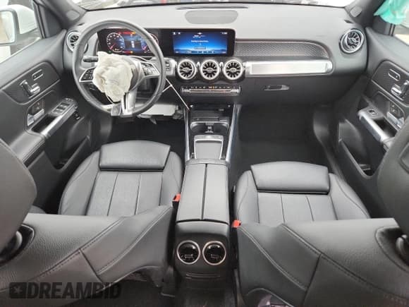 ✅ 2025 Mercedes-Benz GLB 250 • VIN: W1N4M4GB2SW384487 • Lot: 90941685. Listed on Copart with 31,288 mi. Free auction sales archive from the USA and detailed vehicle history report at DreamBid. Image 8.