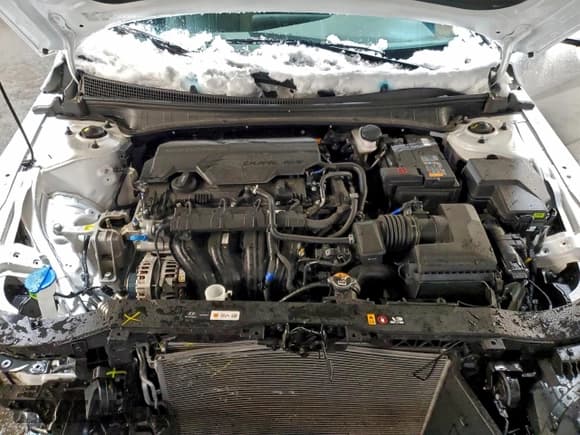 ✅ 2025 Hyundai Elantra SEL Convenience • VIN: KMHLS4DG1SU038365 • Lot: 94947225. Listed on Copart with 9,432 mi. Free auction sales archive from the USA and detailed vehicle history report at DreamBid. Image 11.