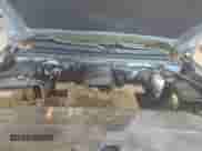 2018 Chevrolet Silverado 1500 LT z VIN 1GCVKREC6JZ298381, wystawiony jako IAAI lot #43383942 z przebiegiem 101 454 mil mil oraz . Historia ofert i sprzedaży dostępna na DreamBid. Obrazek 10.