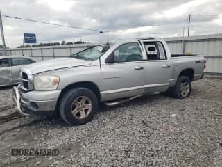 ✅ 2007 Dodge 1500 SLT • VIN: 1D7HU18P27S107019 • Лот: 71246244. Опубликован ранее на Copart с пробегом Не указан. Бесплатный доступ к архиву аукционных продаж из США и подробный отчёт об истории автомобиля на DreamBid. Изображение 1.