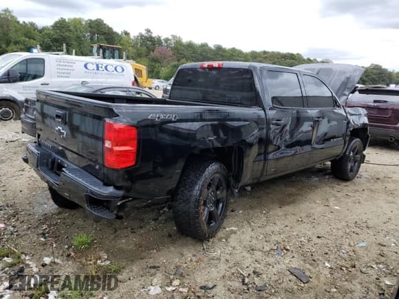 ✅ 2018 Chevrolet Silverado 1500 Work Truck • VIN: 3GCUKPEH8JG194079 • Лот: 72216824. Опубликован ранее на Copart с пробегом 73 262 миль. Бесплатный доступ к архиву аукционных продаж из США и подробный отчёт об истории автомобиля на DreamBid. Изображение 3.