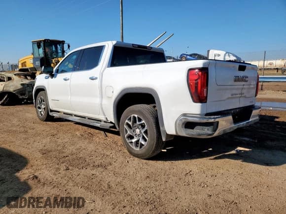✅ 2025 GMC Sierra 1500 SLT • VIN: 3GTPHDEDXSG326302 • Лот: 85893405. Опубликован ранее на Copart с пробегом 8 965 миль. Бесплатный доступ к архиву аукционных продаж из США и подробный отчёт об истории автомобиля на DreamBid. Изображение 2.