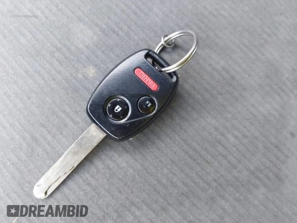 ✅ 2009 Honda Civic LX • VIN: 2HGFA16569H306033 • Lot: 43687824. Listed on IAAI with 196,323 mi. Free auction sales archive from the USA and detailed vehicle history report at DreamBid. Image 11.