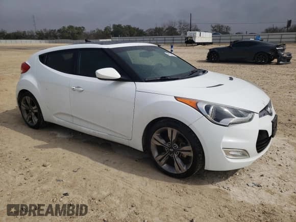 ✅ 2015 Hyundai Veloster RE:FLEX • VIN: KMHTC6AD2FU235330 • Lot: 46075885. Wystawiony na Copart z przebiegiem 93 300 mil. Bezpłatny archiwum sprzedaży aukcyjnych z USA i szczegółowy raport historii pojazdu na DreamBid. Zdjęcie 4.