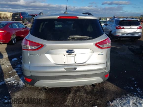✅ 2016 Ford Escape SE • VIN: 1FMCU9G98GUA28086 • Lot: 43667528. Listed on IAAI with 27,553 mi. Free auction sales archive from the USA and detailed vehicle history report at DreamBid. Image 16.