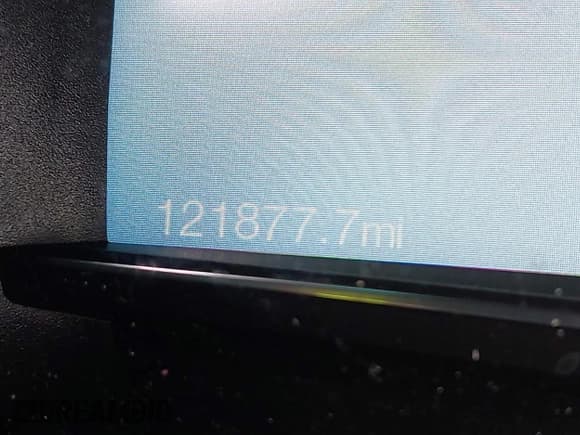 ✅ 2017 Ford Explorer XLT • VIN: 1FM5K8D88HGA85831 • Lot: 41854459. Wystawiony na IAAI z przebiegiem 121 877 mil. Bezpłatny archiwum sprzedaży aukcyjnych z USA i szczegółowy raport historii pojazdu na DreamBid. Zdjęcie 16.