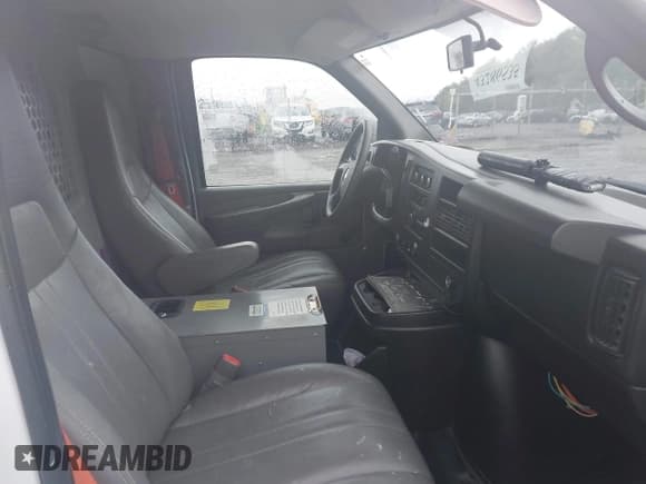 ✅ 2013 Chevrolet Express Cargo • VIN: 1GCWGFCAXD1191763 • Lot: 43286535. Listed on IAAI with 187,753 mi. Free auction sales archive from the USA and detailed vehicle history report at DreamBid. Image 5.