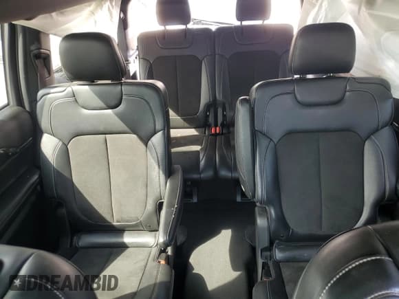 ✅ 2022 Jeep Grand Cherokee Altitude • VIN: 1C4RJJAG5N8599671 • Lot: 53956925. Wystawiony na Copart z przebiegiem 59 413 mil. Bezpłatny archiwum sprzedaży aukcyjnych z USA i szczegółowy raport historii pojazdu na DreamBid. Zdjęcie 10.