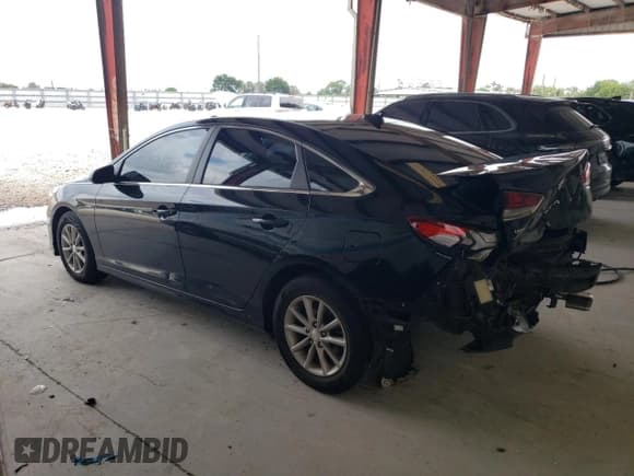 ✅ 2019 Hyundai Sonata SE • VIN: 5NPE24AF0KH801673 • Лот: 55600183. Опубликован ранее на Copart с пробегом 57 116 миль. Бесплатный доступ к архиву аукционных продаж из США и подробный отчёт об истории автомобиля на DreamBid. Изображение 2.