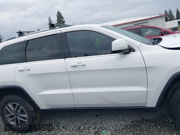 ✅ 2015 Jeep Grand Cherokee Laredo • VIN: 1C4RJFAG4FC133855 • Лот: 43315514. Опубликован ранее на IAAI с пробегом 127 101 миль. Бесплатный доступ к архиву аукционных продаж из США и подробный отчёт об истории автомобиля на DreamBid. Изображение 14.