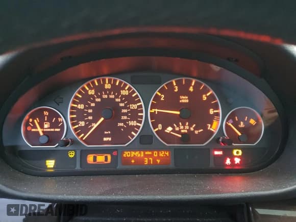 ✅ 2003 BMW 3 Series 330xi • VIN: WBAEW53473PG09534 • Лот: 86310584. Опубликован ранее на Copart с пробегом 203 453 миль. Бесплатный доступ к архиву аукционных продаж из США и подробный отчёт об истории автомобиля на DreamBid. Изображение 9.